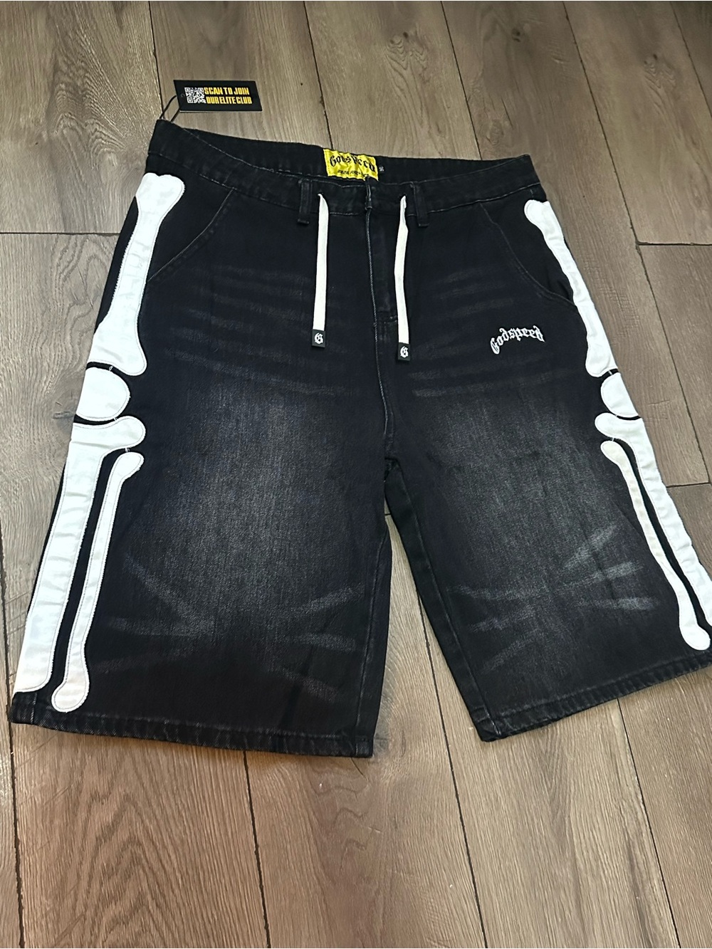 Godspeed shorts size 36 and size 38 available - Picture 2 of 5